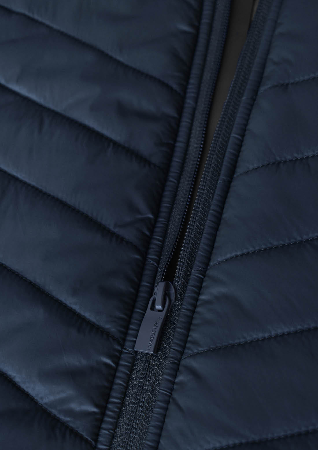 Benton Mens
