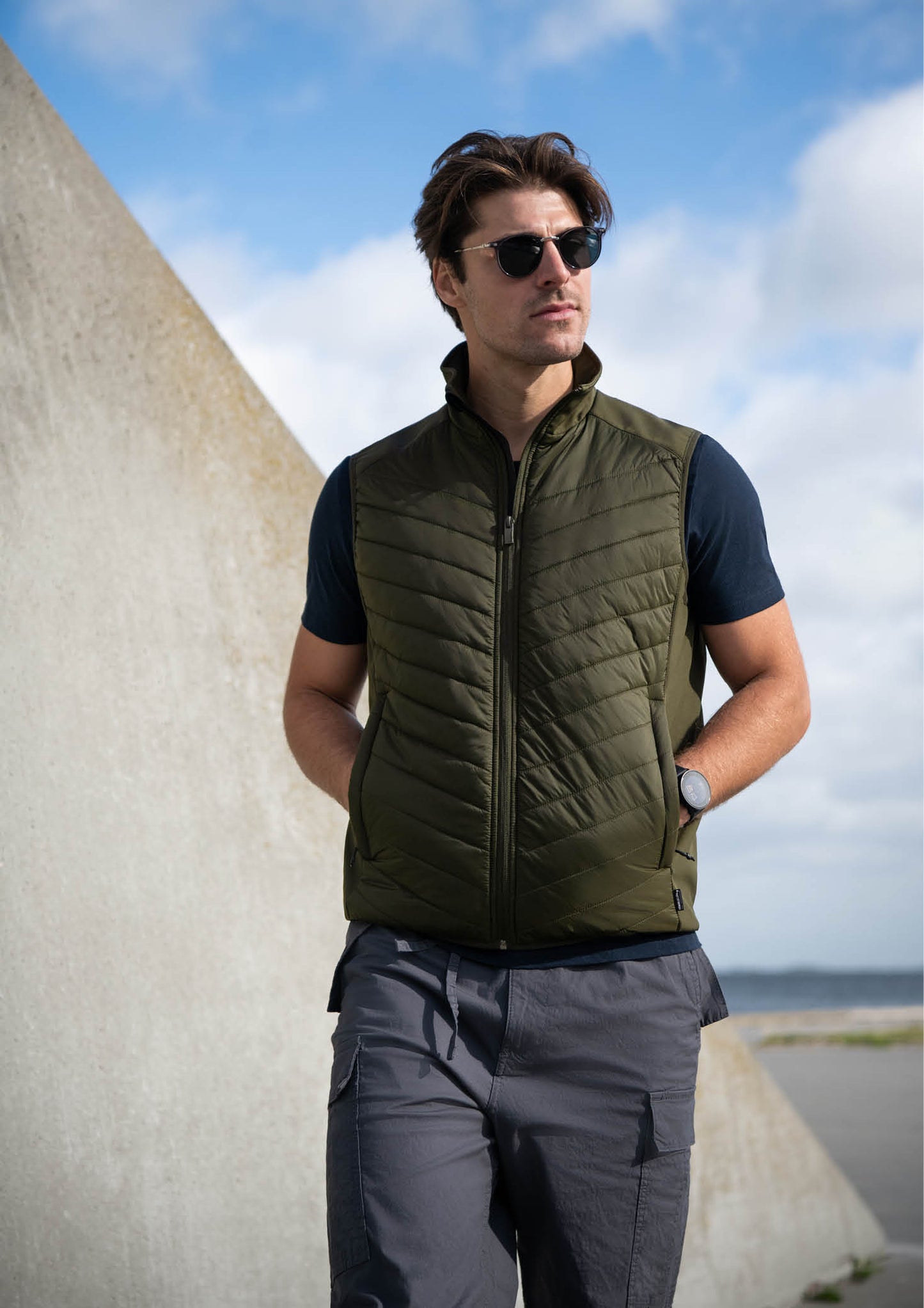 Benton Mens
