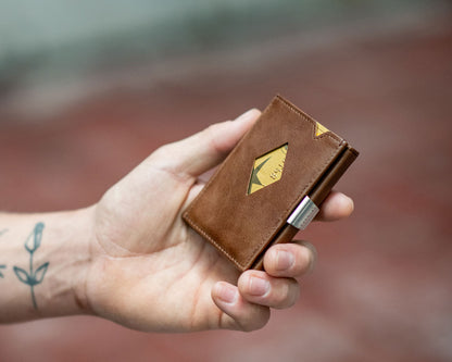 EXENTRI Multiwallet Hazelnut